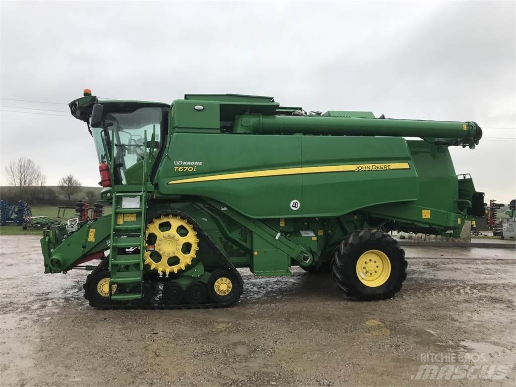 John Deere T670 Combine harvesters