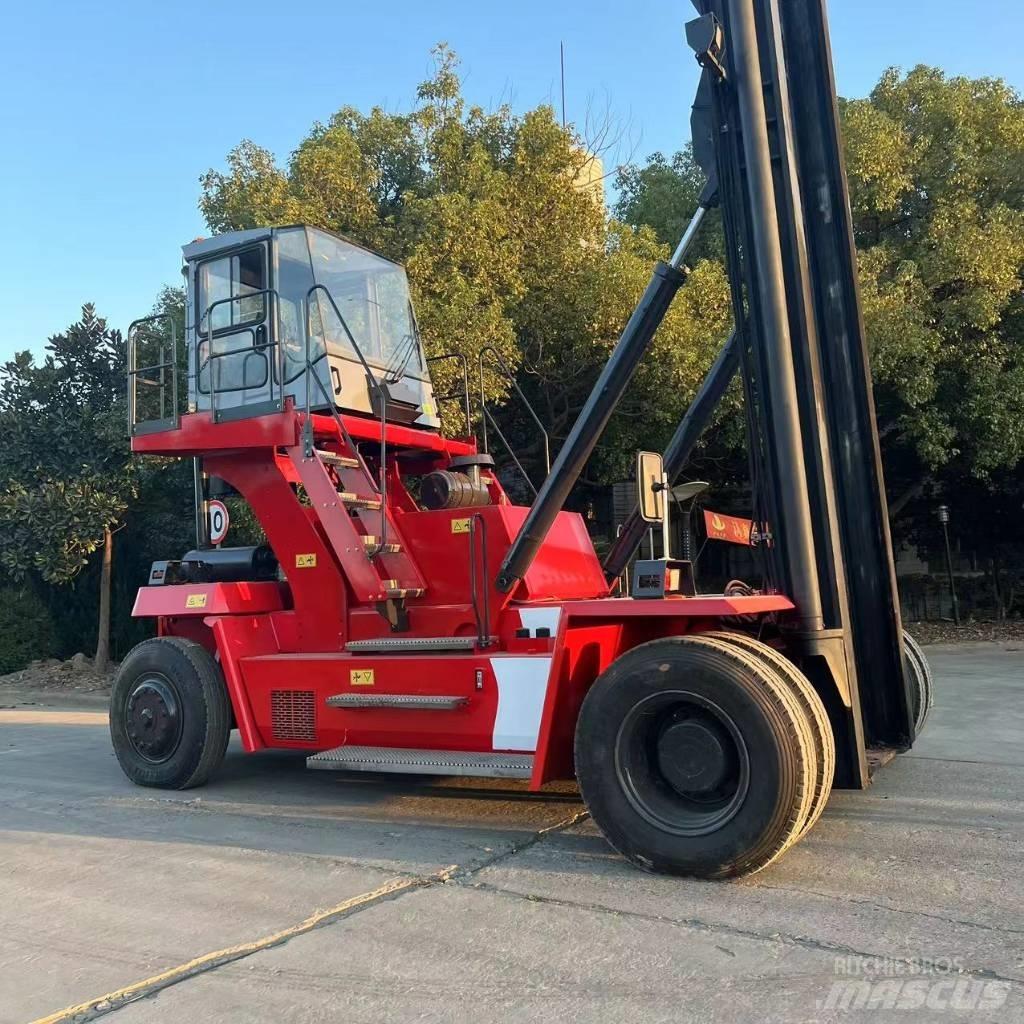 Kalmar DCE 80-45 E7 Stacking cranes