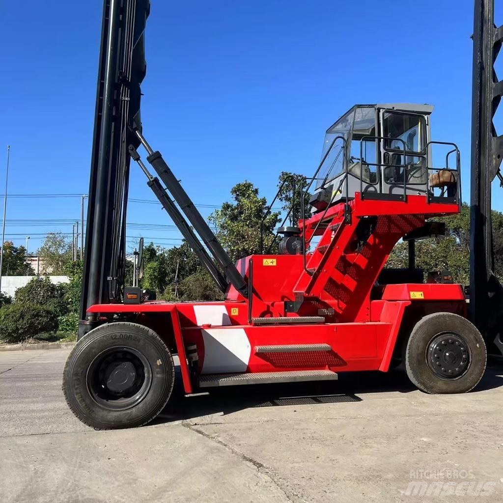 Kalmar DCE 80-45 E7 Stacking cranes