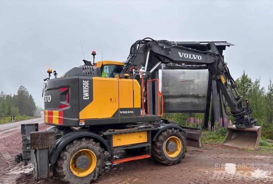 Volvo EWR 150 E Wheeled excavators