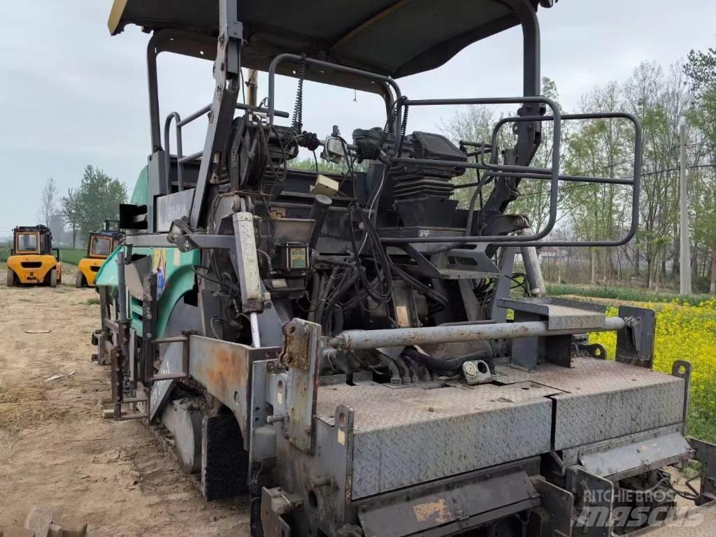 Vögele 2100-3l Asphalt pavers