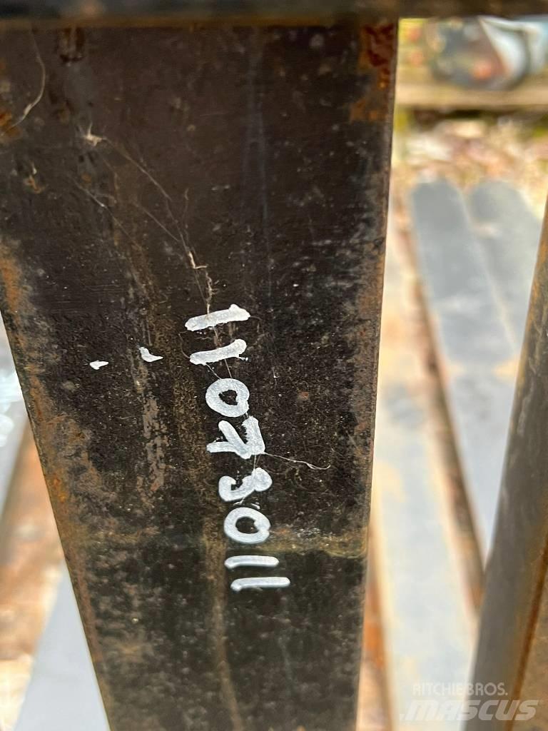 JCB Forks Pin & Cone Other loading and digging and accessories