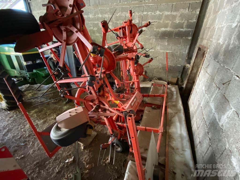 Kuhn Gf7601MH Rakes and tedders