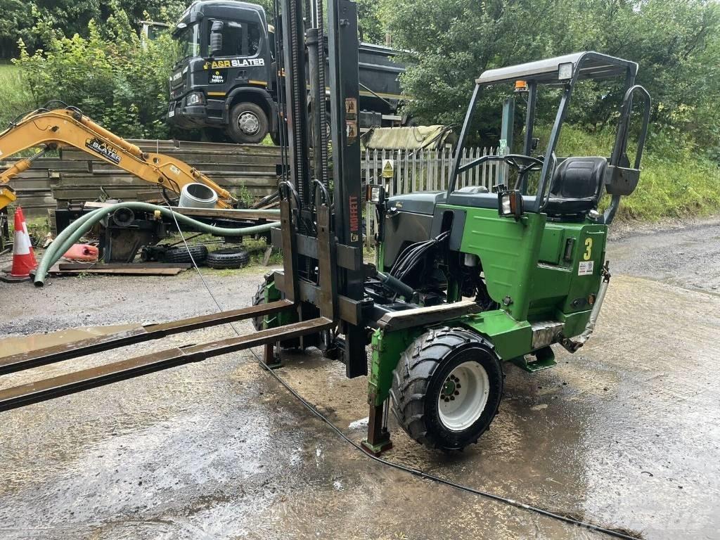 Moffett M8 Truck mounted forklifts