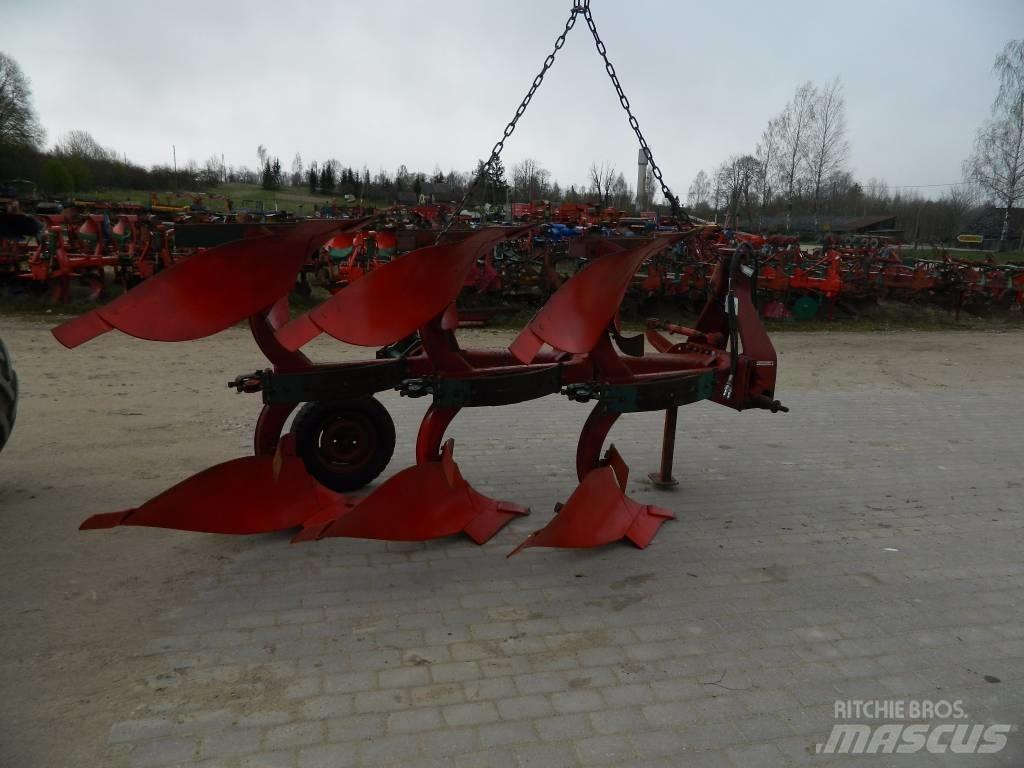 Kverneland 3 Reversible ploughs