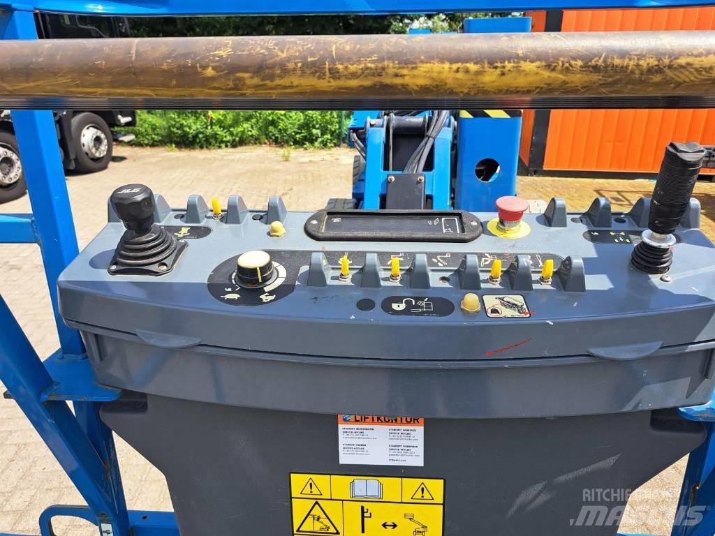 JLG E 450 AJ Articulated boom lifts