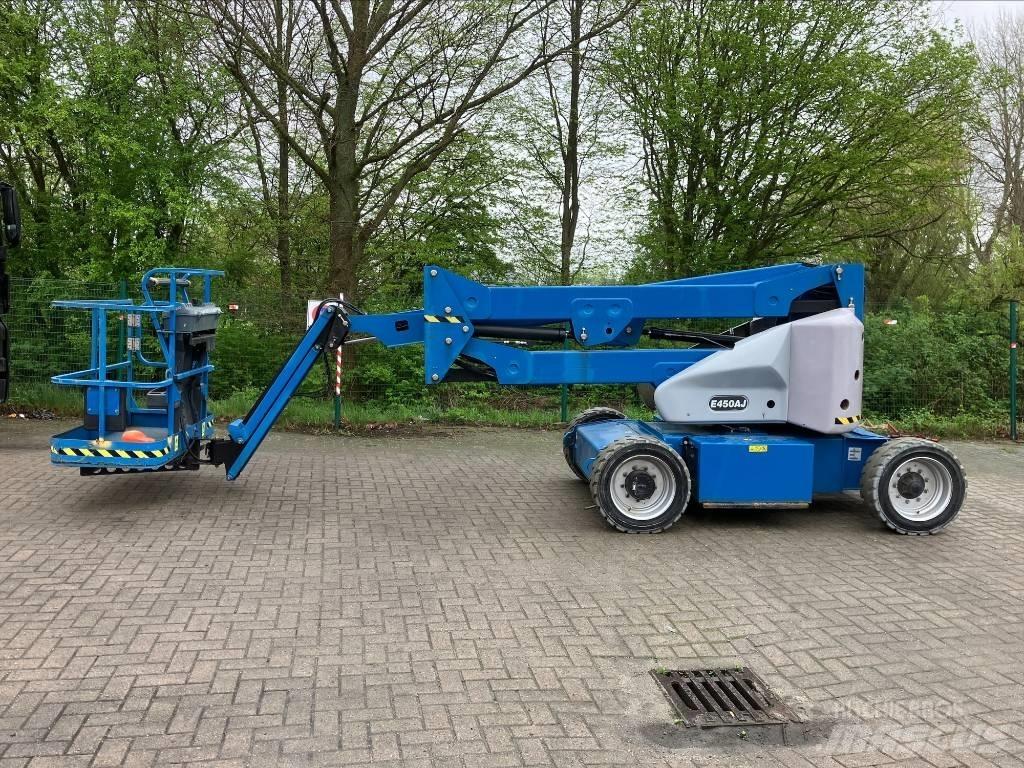 JLG E 450 AJ Articulated boom lifts