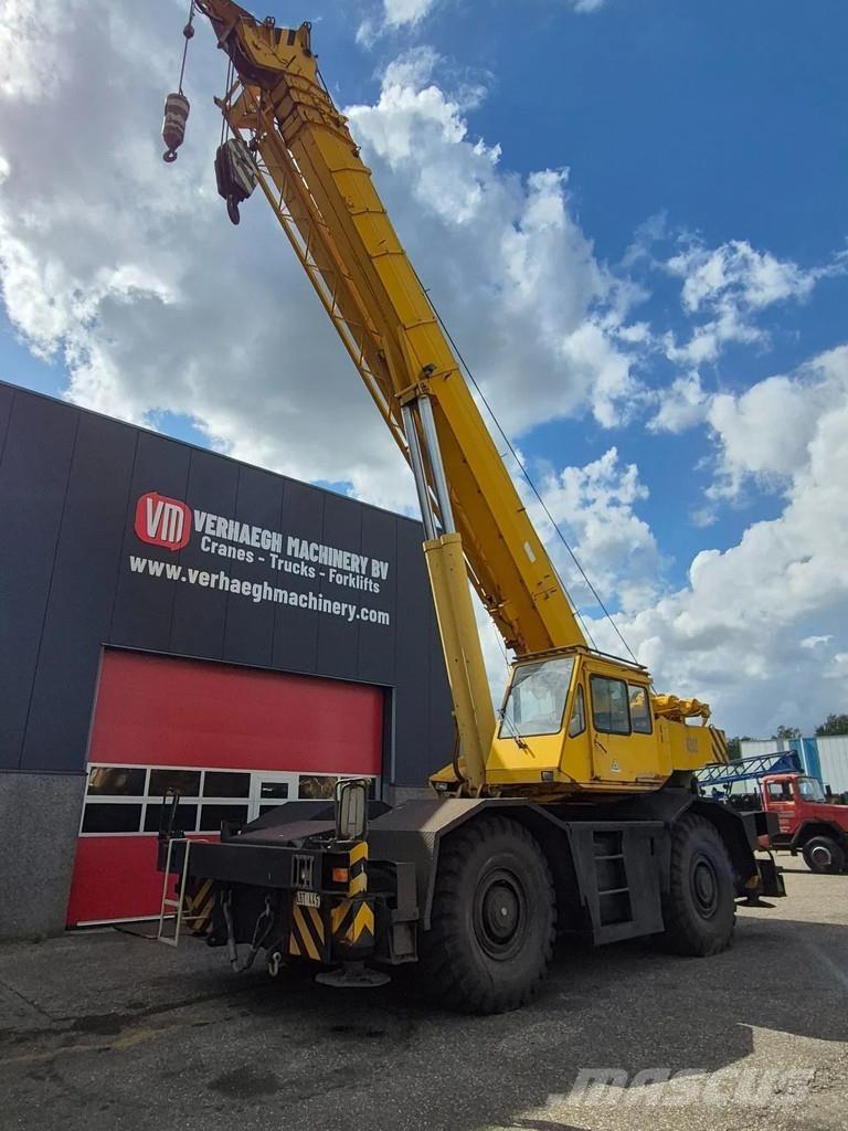 Tadano tr-400e All terrain cranes