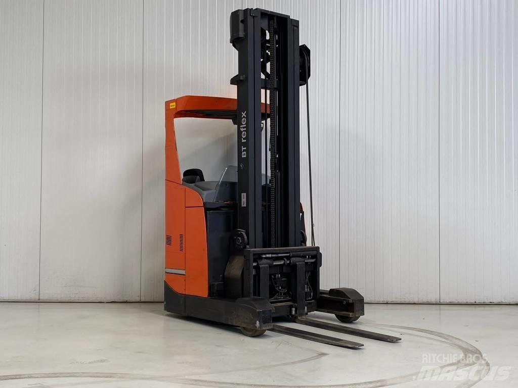 BT RRE140E Reach truck