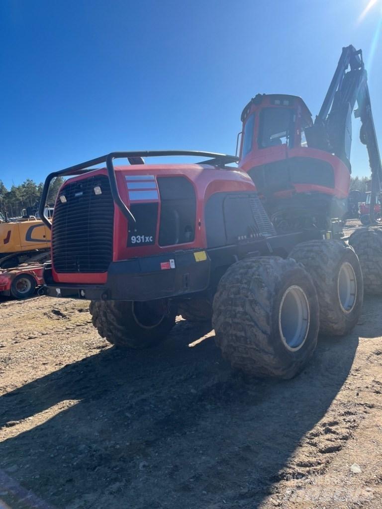 Komatsu 931 XC Harvesters