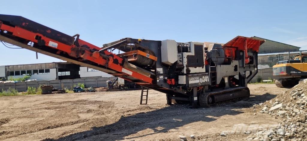 Sandvik QJ 341 Mobile crushers