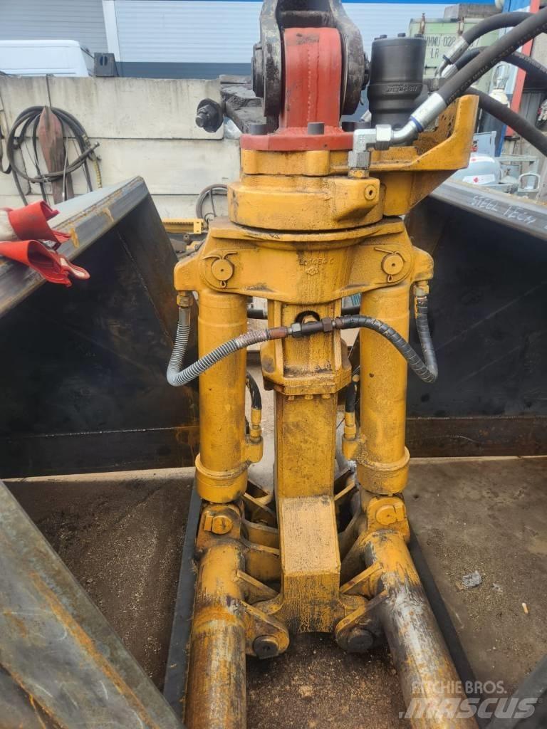 Liebherr 2.4 m3 Buckets