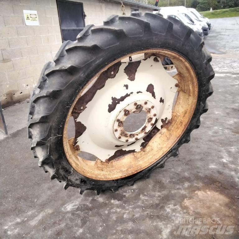 Taurus 9.5R44 Tyres, wheels and rims