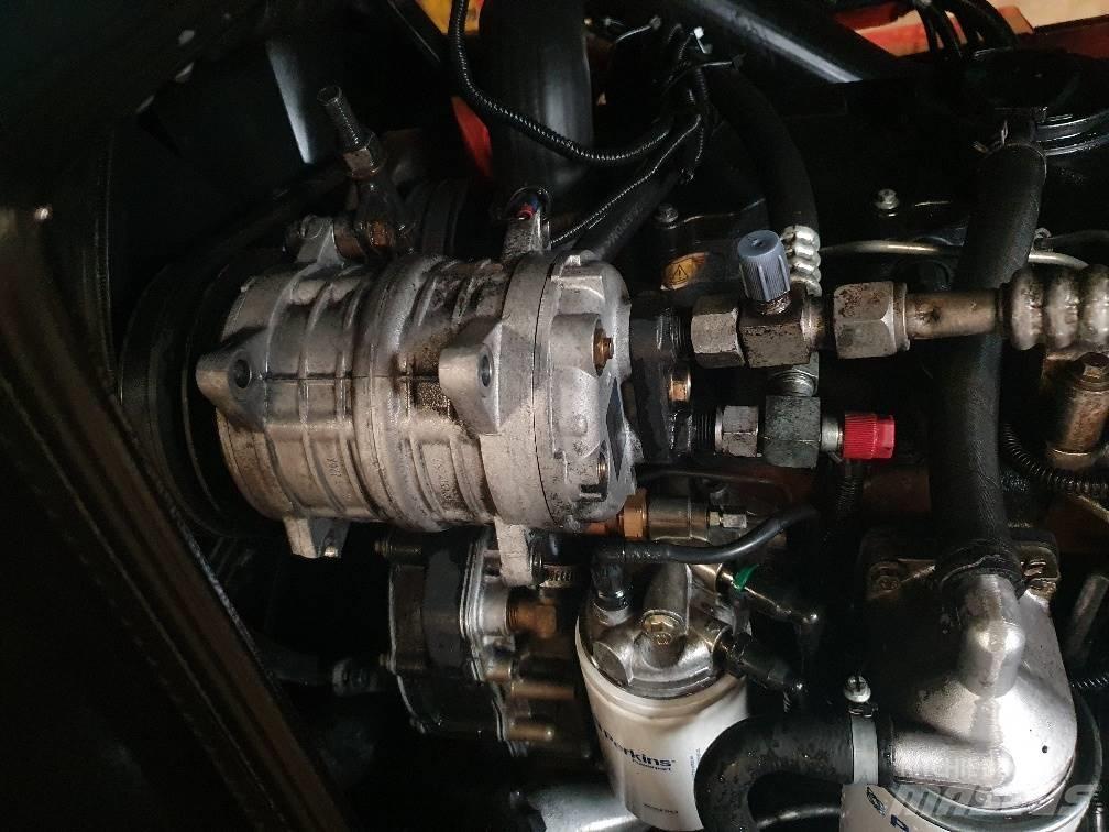 Kalmar DCE 55-6 HM Diesel trucks