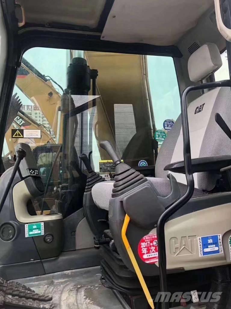 CAT 323 D Crawler excavators