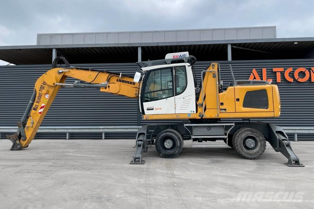 Liebherr LH 24 Wheeled excavators