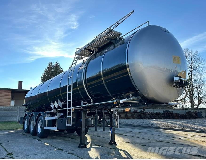 LAG 0-3-39T Tanker semi-trailers