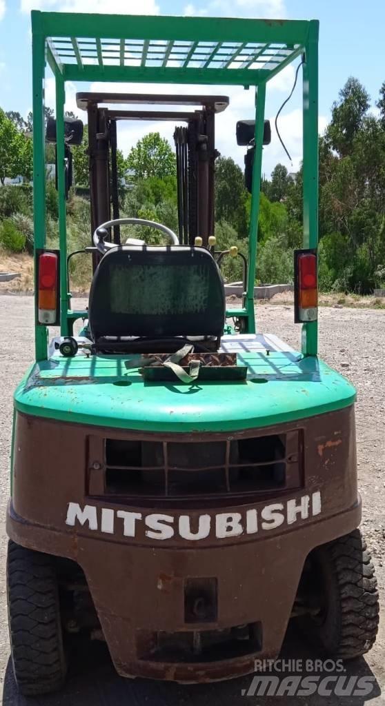 Mitsubishi FG25 LPG trucks