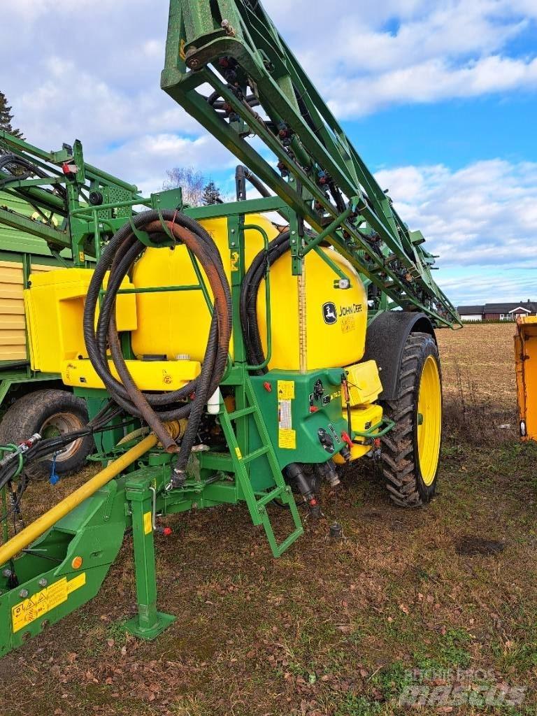 John Deere 740 i Trailed sprayers