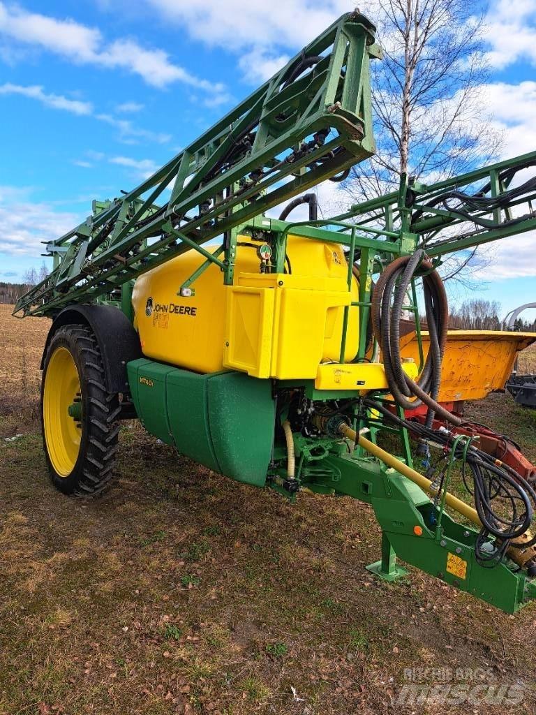 John Deere 740 i Trailed sprayers