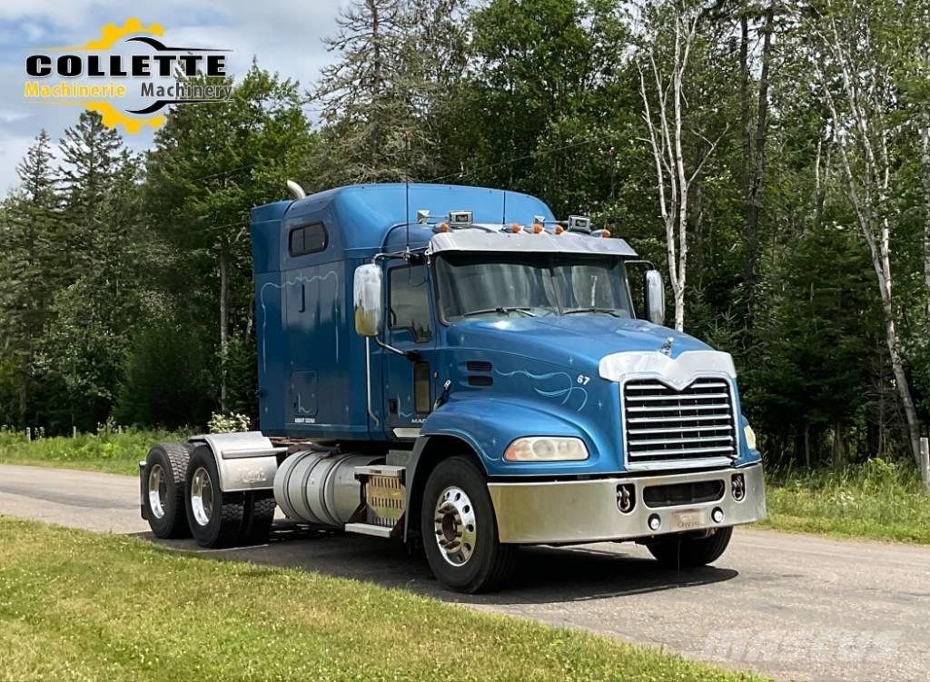 Mack CXU 613 Prime Movers