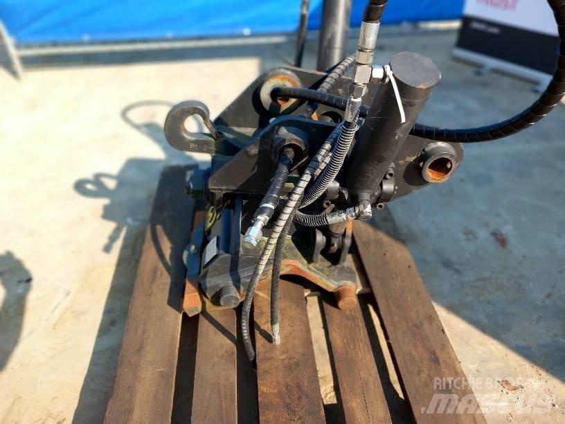 Komatsu PC88MR-8 Rotators