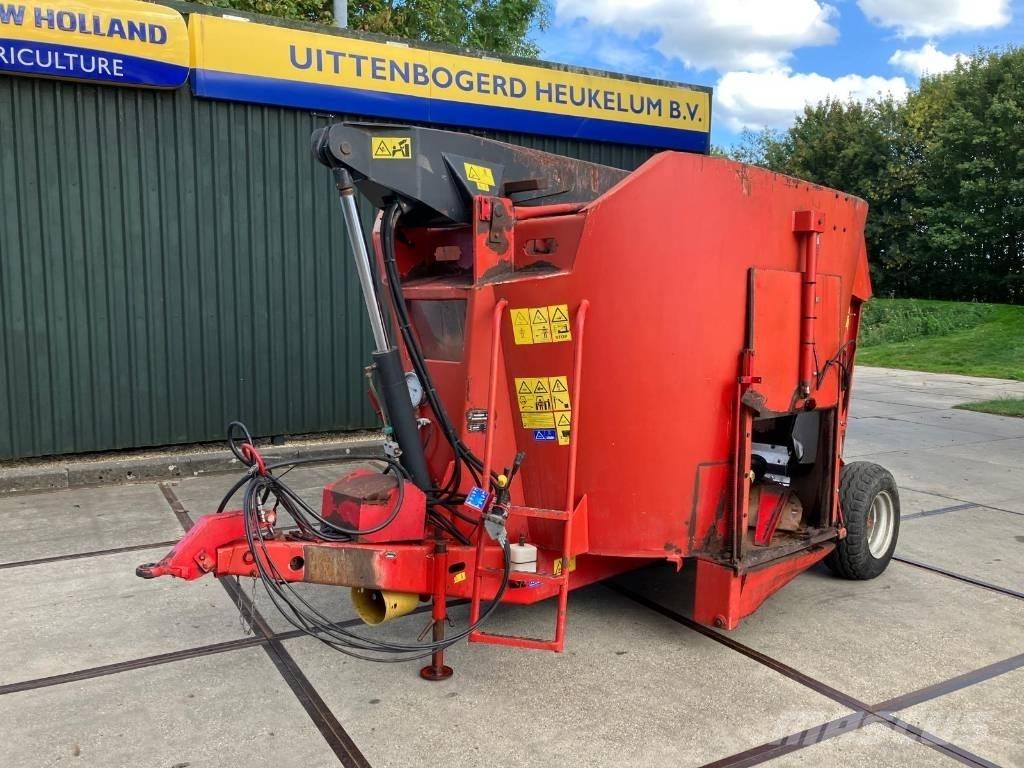 Trioliet GIGANT 900 Feed mixer