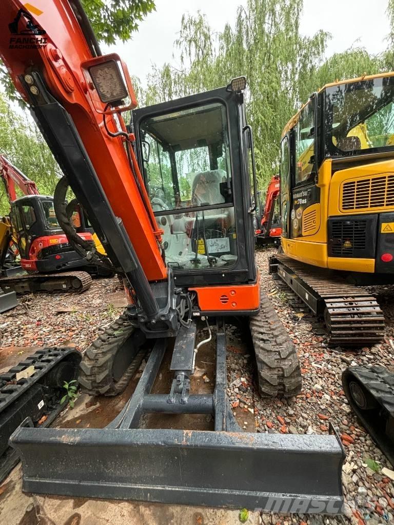 Hitachi U35 Mini excavators < 7t (Mini diggers)