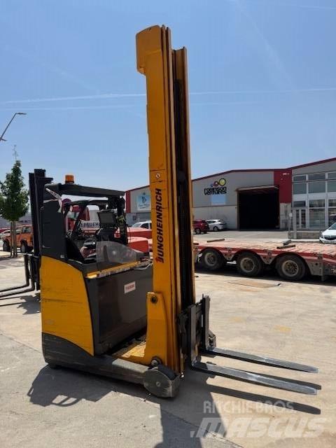 Jungheinrich ETV 216 Reach truck