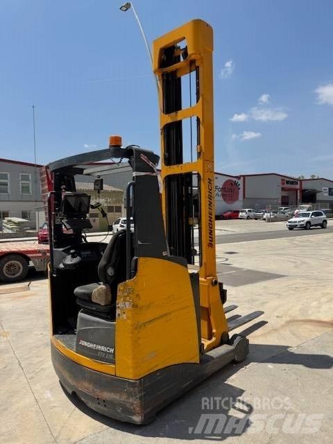 Jungheinrich ETV 216 Reach truck