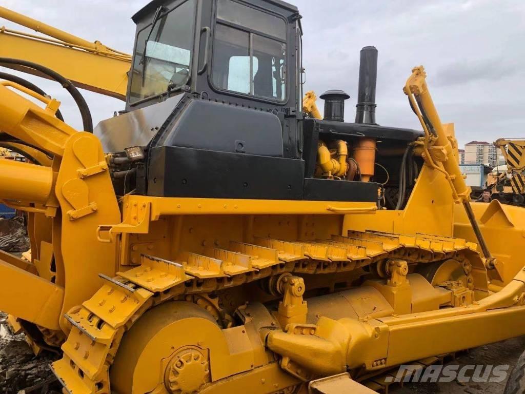 Shantui SD 32 Crawler dozers