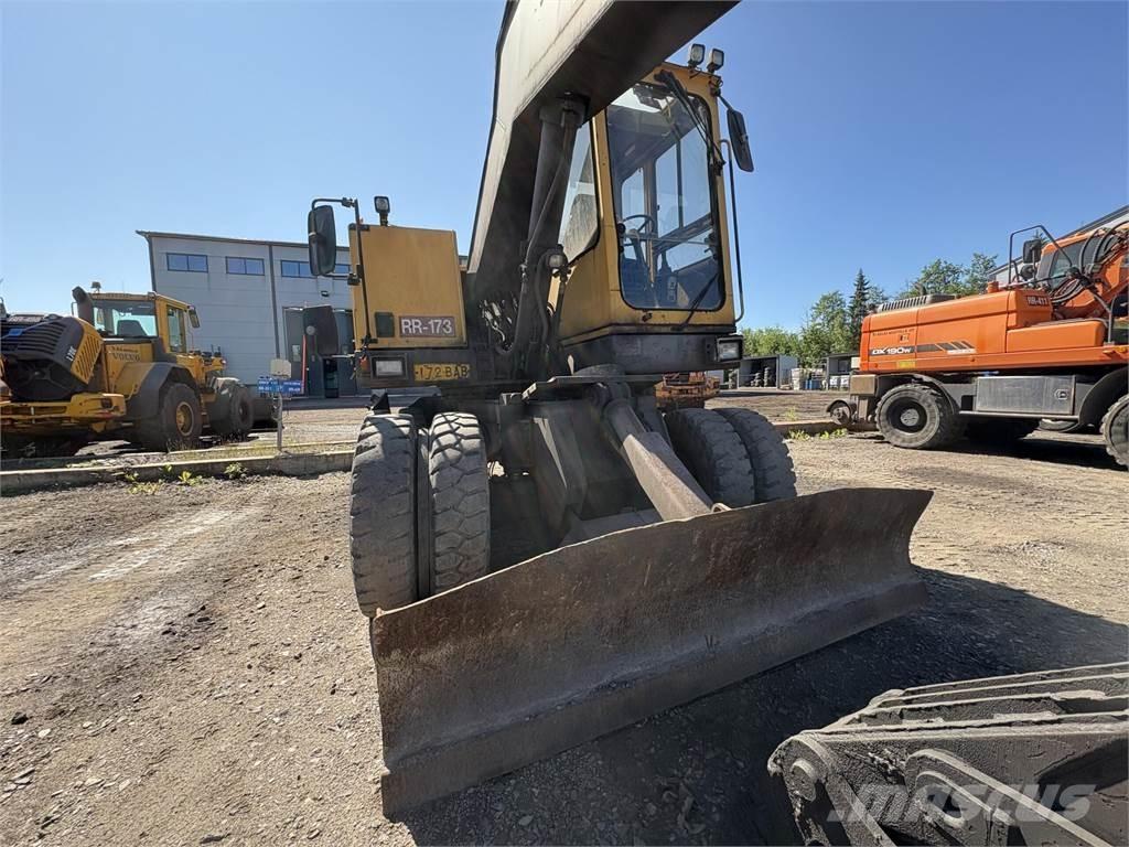 Åkerman EW200 Wheeled excavators