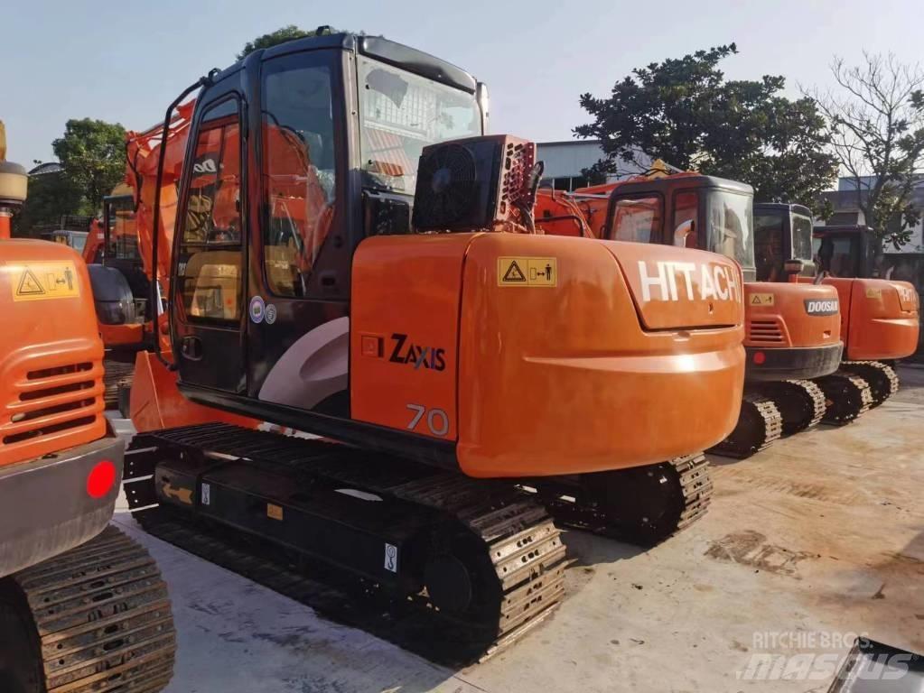 Hitachi ZX70 Mini excavators  7t - 12t
