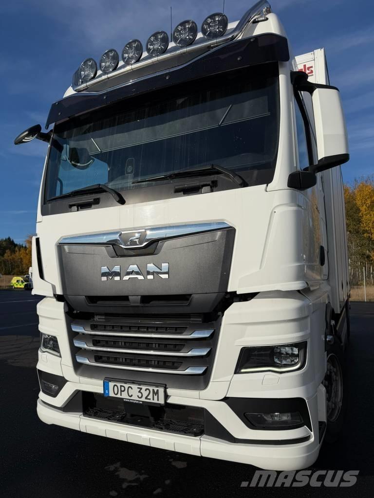 MAN 26.510 6X2-4 Box trucks