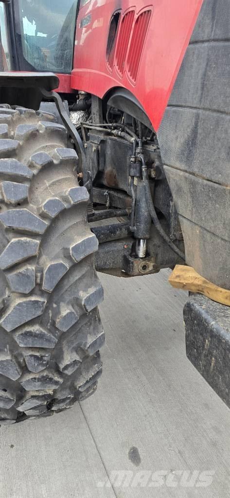 Case IH 335 Tractors