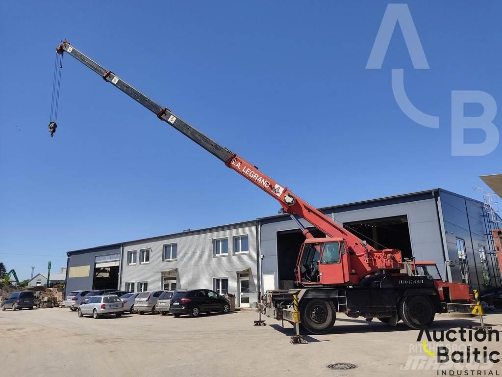 Liebherr LTM 1025 All terrain cranes