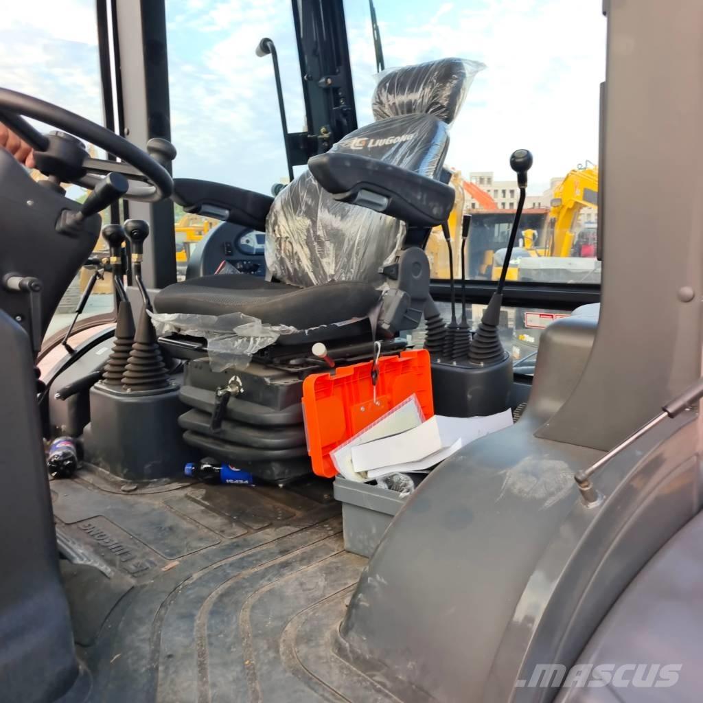 LiuGong CLG 777 A Backhoe