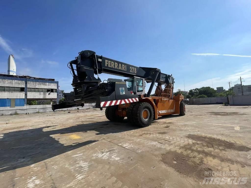 CVS Ferrari F 278.6 Reach stackers