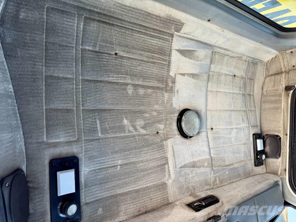 Peterbilt 378 Prime Movers