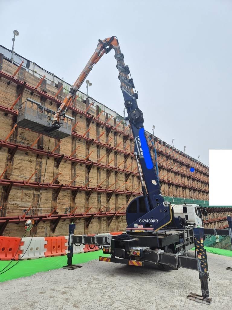 Horyong MR400A Truck mounted platforms