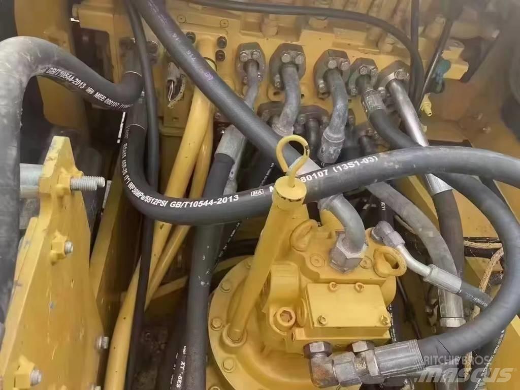 CAT 320 D Crawler excavators