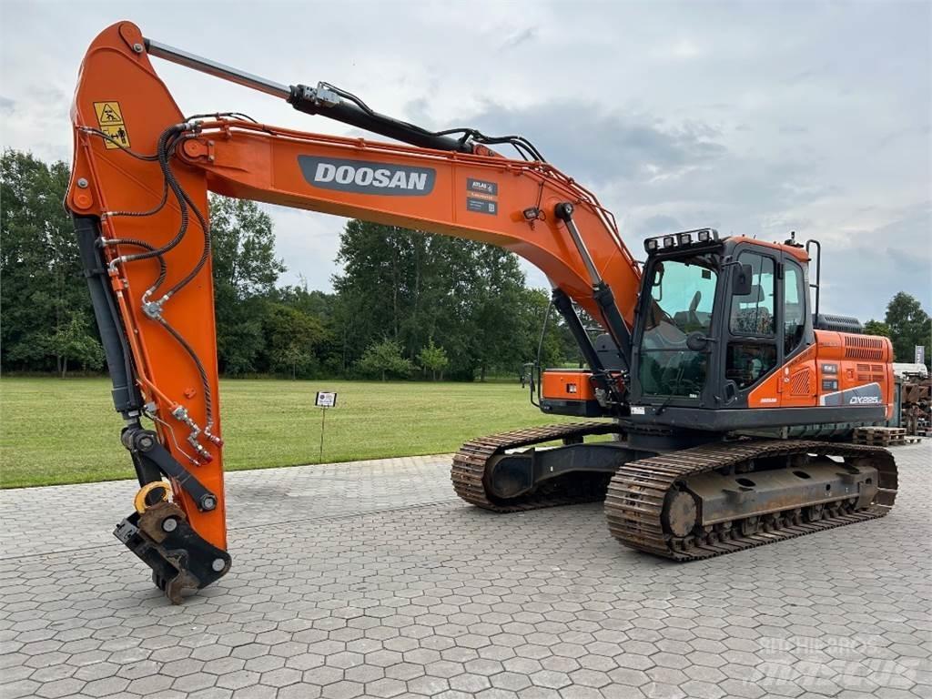 Doosan DX225LC-5 Crawler excavators
