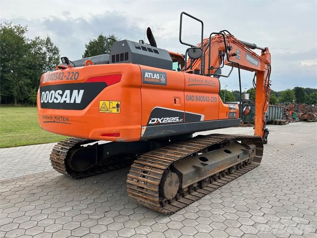 Doosan DX225LC-5 Crawler excavators