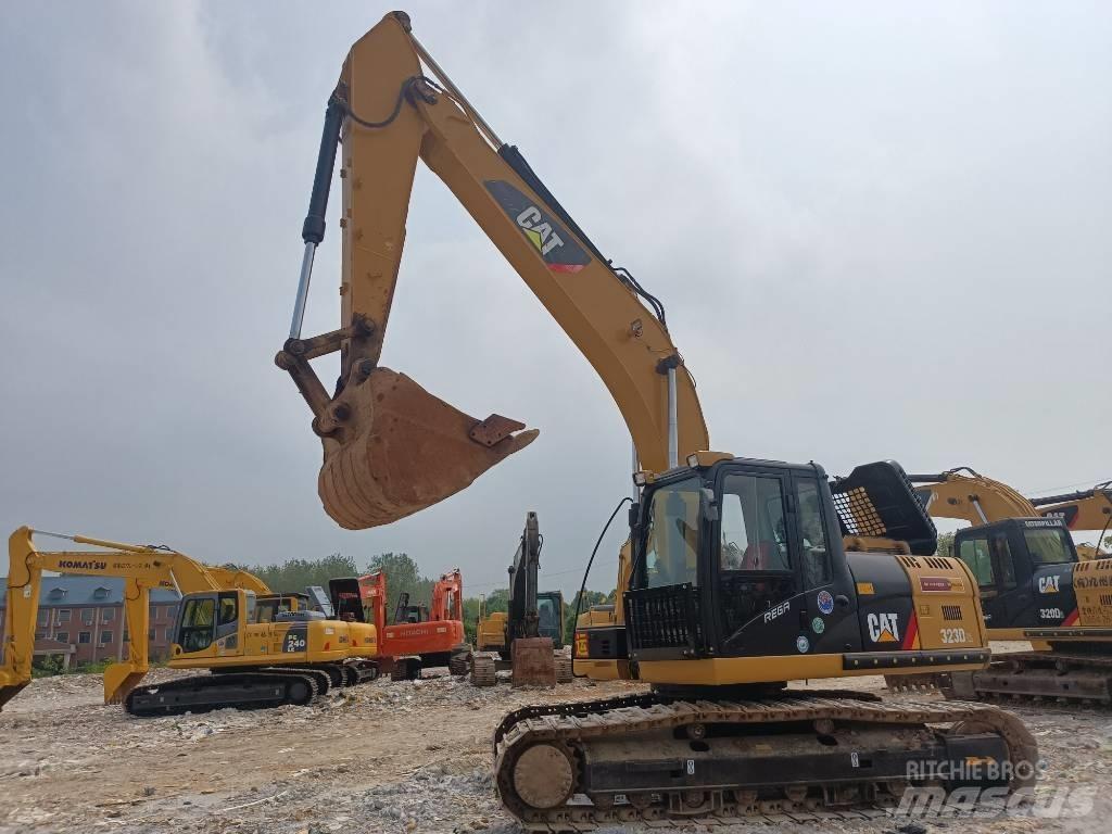 CAT 323D2L Crawler excavators