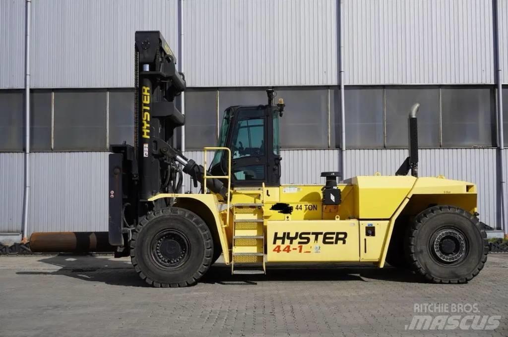 Hyster H44XMS-12 Diesel trucks