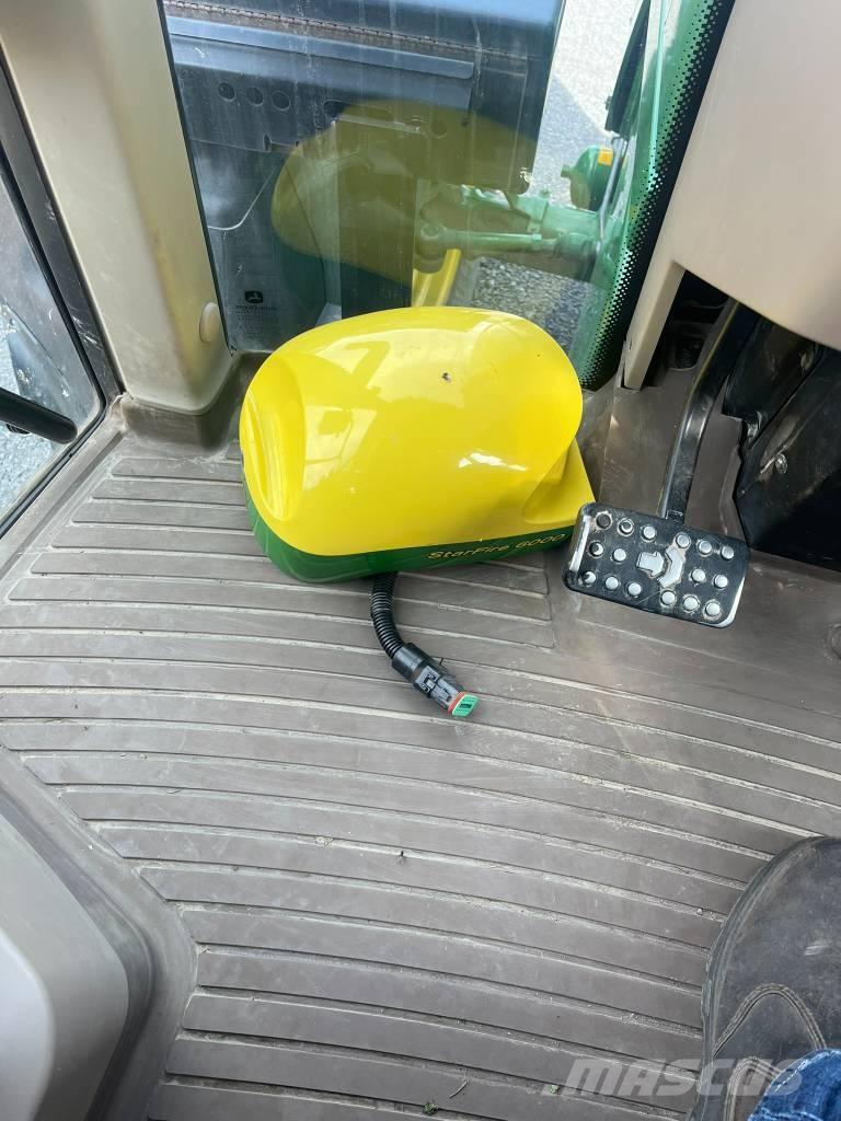 John Deere 6195 M Tractors