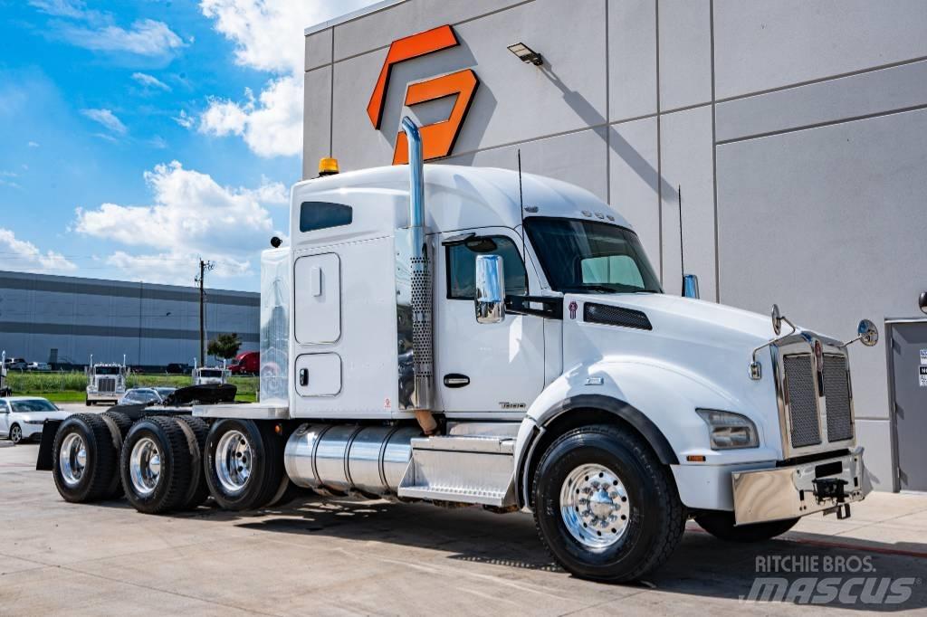 Kenworth T 880 Prime Movers