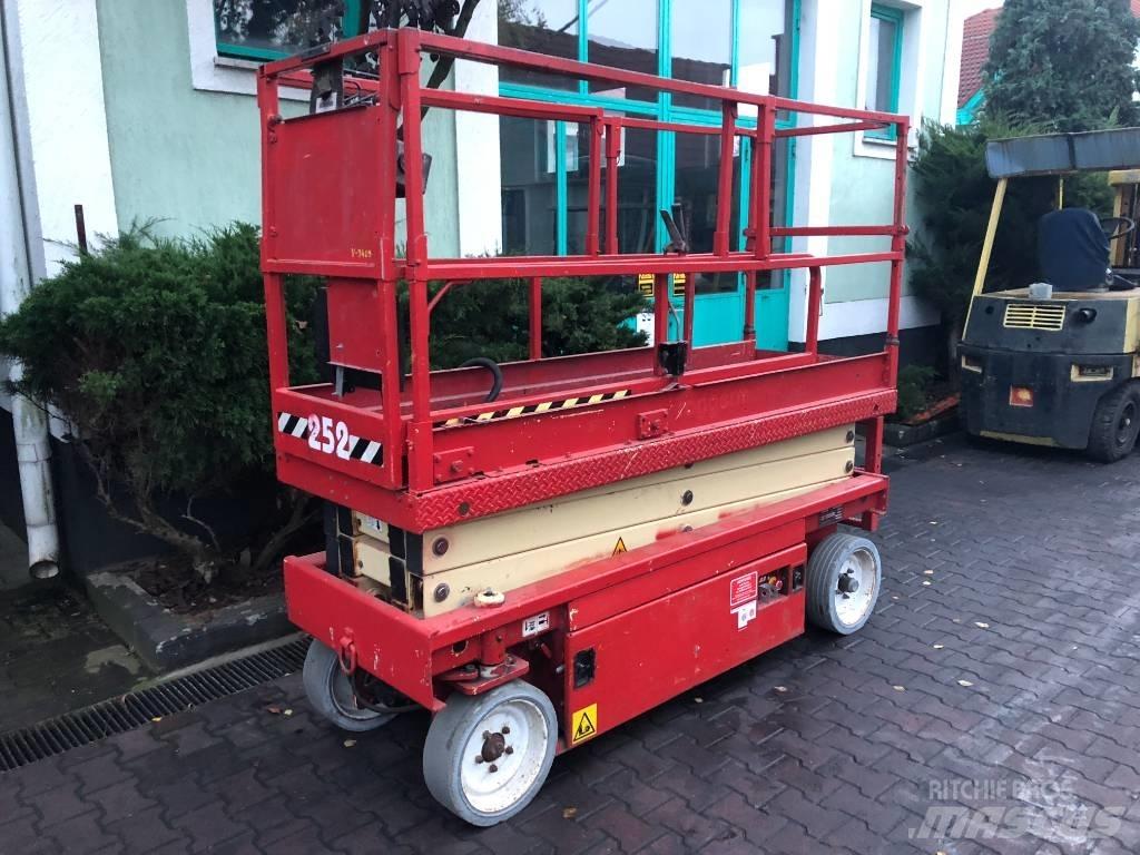 JLG 2030 F3    V-3409 Used Personnel lifts and access elevators