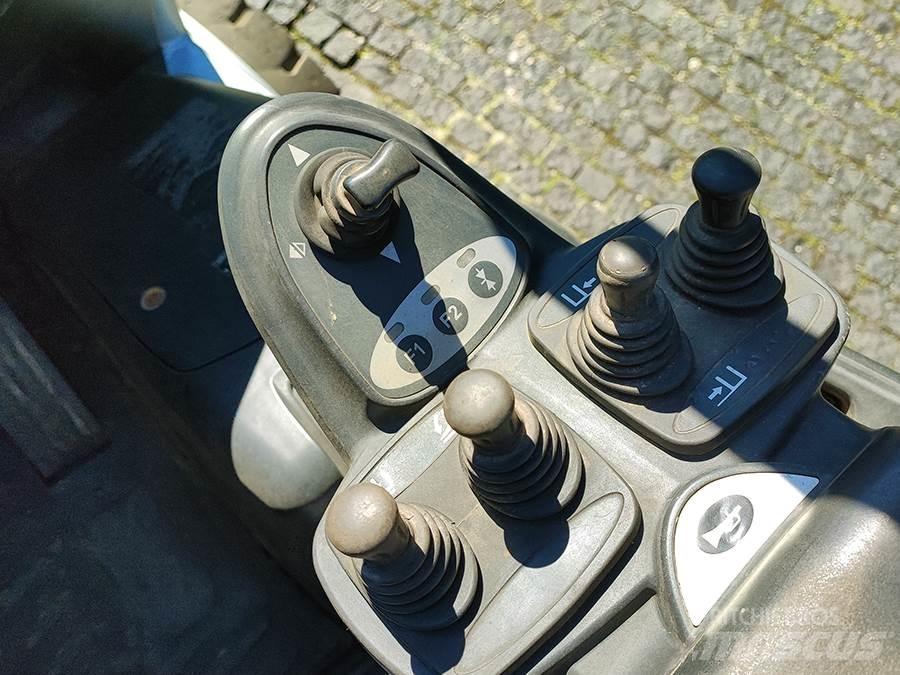Still RX70-30T LPG trucks