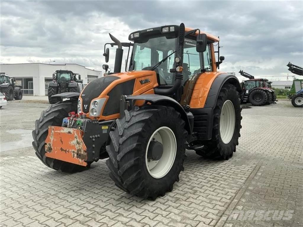 Valtra N 163 D Tractors